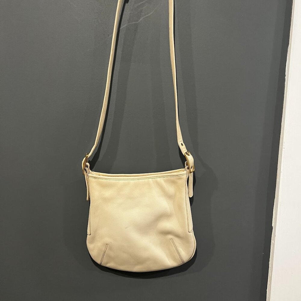 Vintage Coach Off-White Leather Crossbody Bag | Classic Coach Purse |